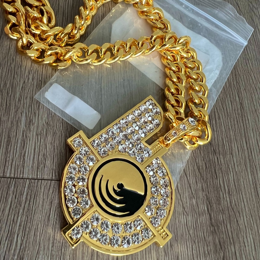 Get your exclusive Bang Energy (B) Gold Chain !